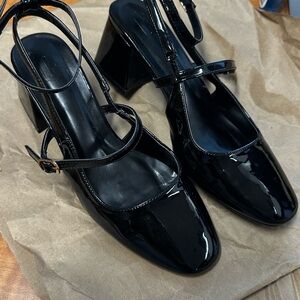 USED Elegant GLOSSY Black Women's Block Heel